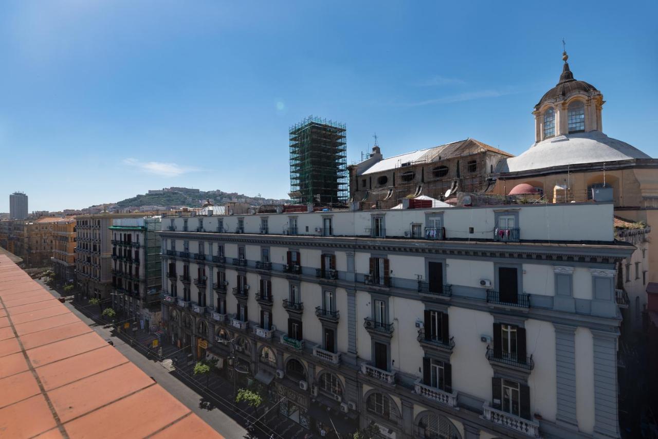 Hotel L'Attico Fuggente Neapel Exterior foto